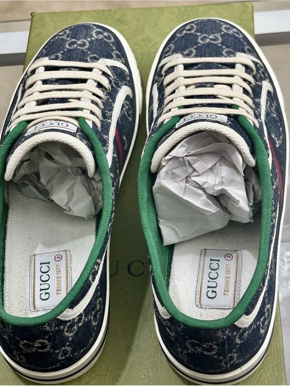 Gucci Tennis 1977 GG Denim Sneakers Blue Web Stripe Low Top Mens US 9. COA.